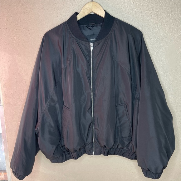 New Look Puffer Crop - Picture 3 of 12